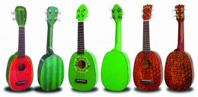 Novelty Ukulele / Framandi týpur